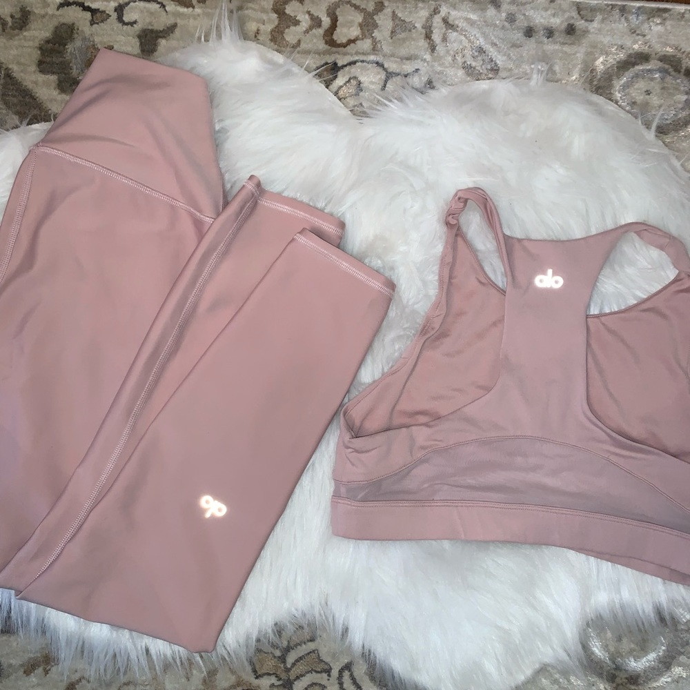 ALO Yoga Set Leggings and Sports Bra size M and L
